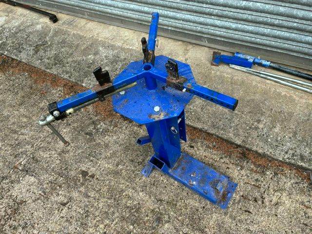 TYre Changing Tool