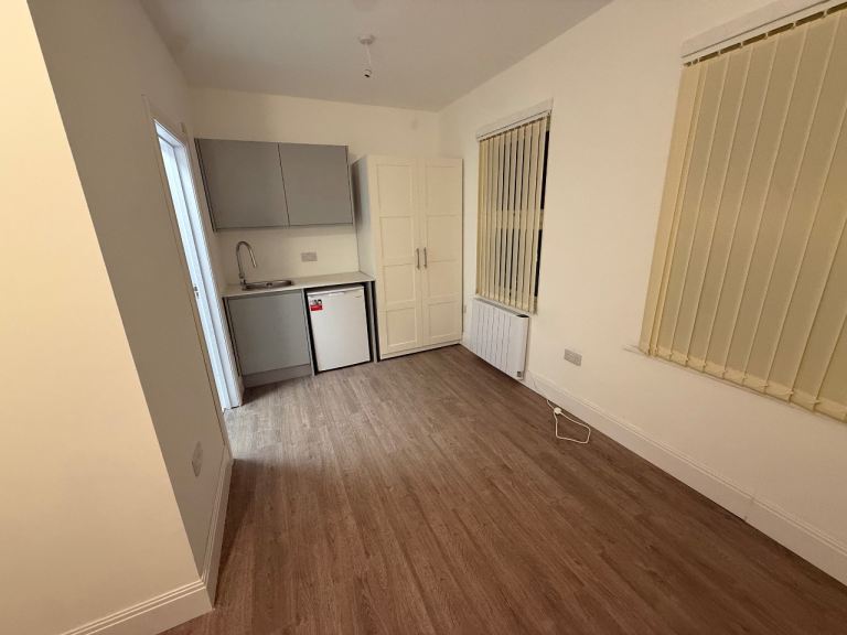 Ensuite Rooms For Rent In Southall
