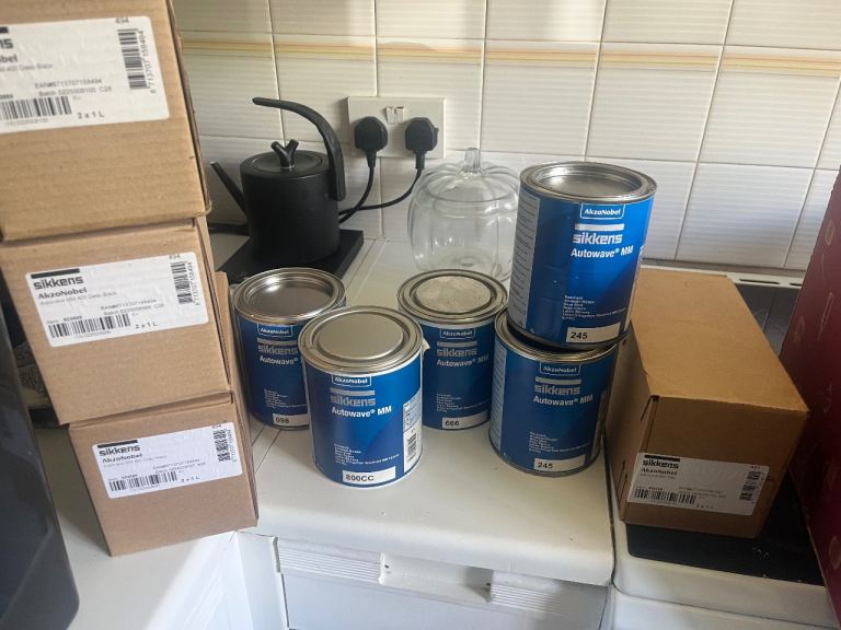 Sikkens autowave car paint 