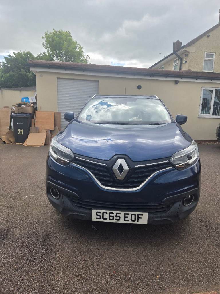 Renaul Kadjar 2015 Blue, low millage for sale