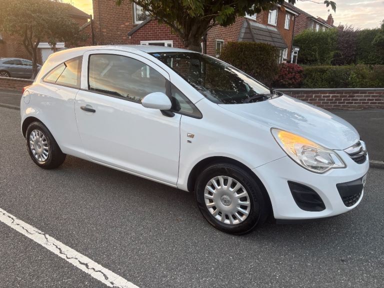 Vauxhall, CORSA, Hatchback, 2012, Manual, 998 (cc), 3 doors