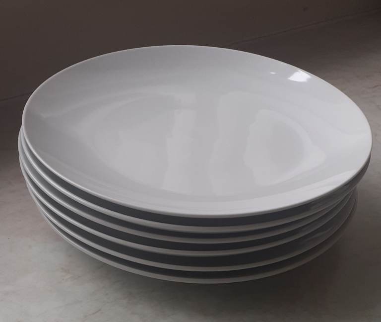 Set of 6 Plain White Dinner Plates - FREE to Collector 