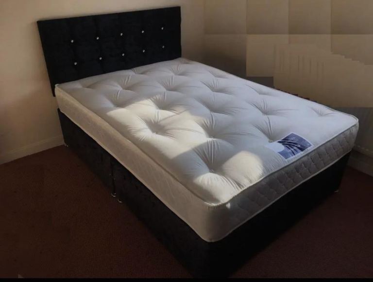 Double Bed with Mattress and Headboard – Black, Good Condition