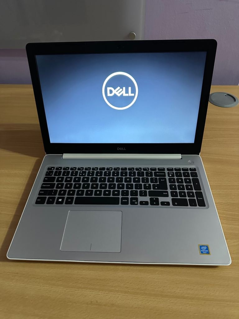 Dell Inspiron 15 5000 15.6″ Laptop – Intel Pentium Gold, 1 TB HDD – Excellent Condition + Charger