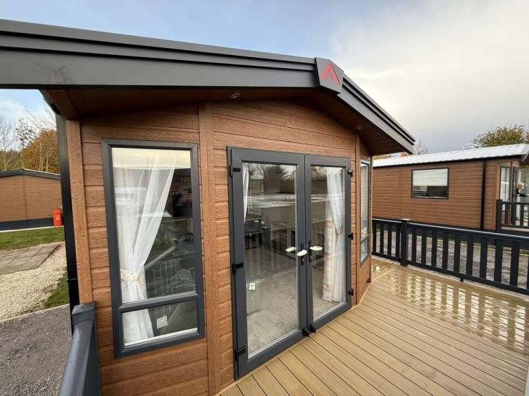 Atlas Chorus in North Lincolnshire  - Lodge / Caravan 