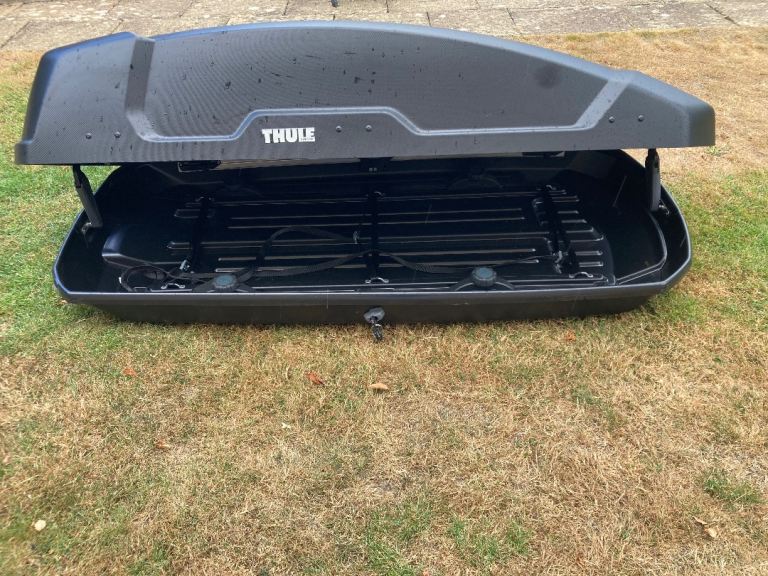 Thule Roof Box matte black 