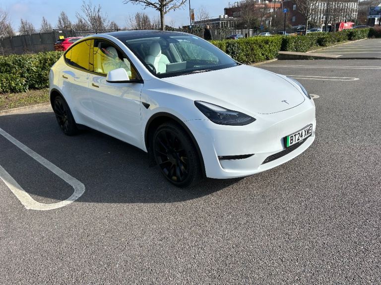 Tesla, MODEL Y, MPV, 2024, Other, 1 (cc), 5 doors