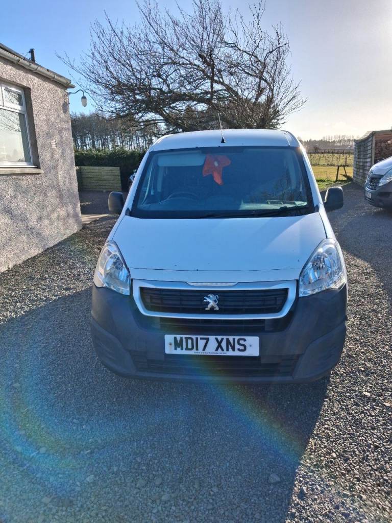 Peugeot Van