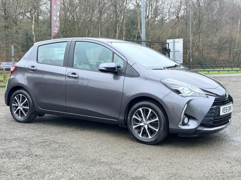  Toyota Yaris 1.5 VVT-i Icon Tech Euro 6 5dr Petrol Manual