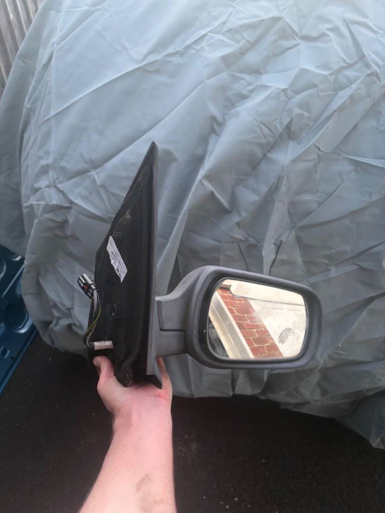 Ford fiesta mk6 2002-2008 drivers side door mirror works