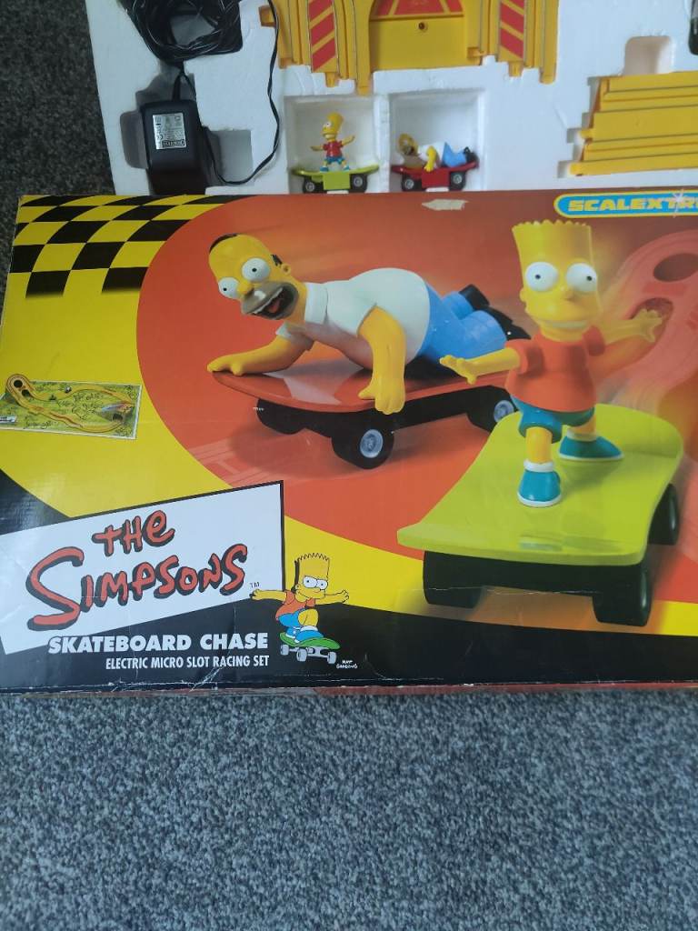 SCALEXTRIC SKATEBOARD CHASE 