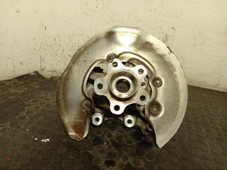 Bmw I4 Wheel Hub Stub Axle O/S 2020-2026 0.0l Electric Rear Rh