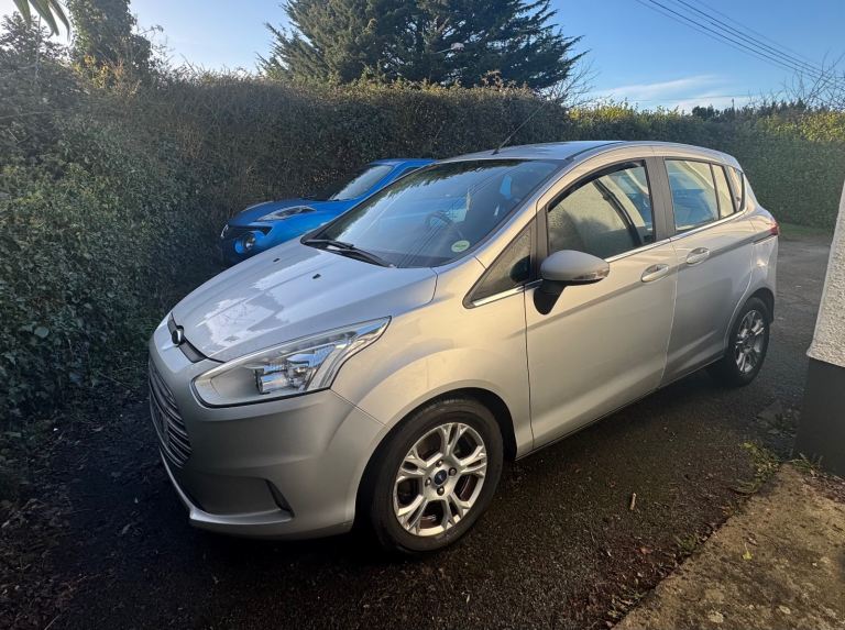 Nissan, JUKE, Hatchback, 2019, Manual, 1598 (cc), 5 doors