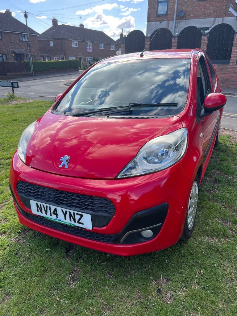 Peugeot, 107, Hatchback, 2014, Manual, 998 (cc), 5 doors