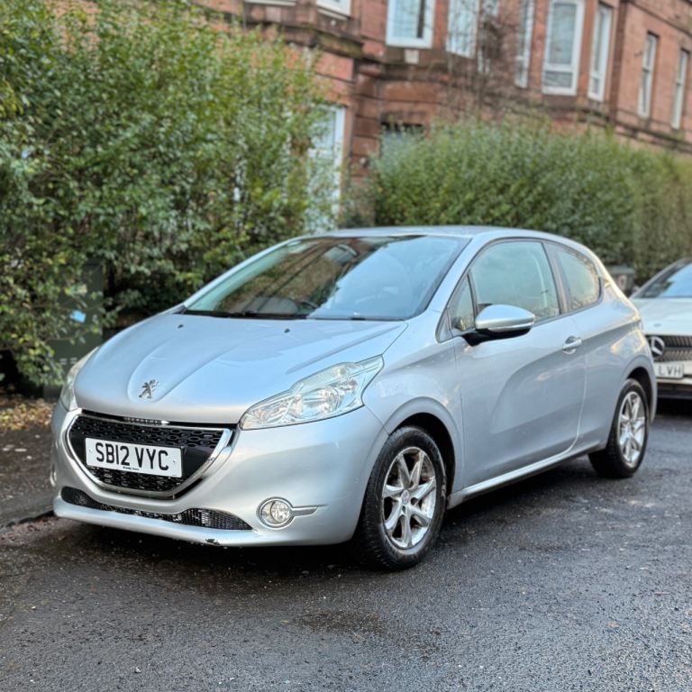 Peugeot 208 Active 1.4 HDi 2012