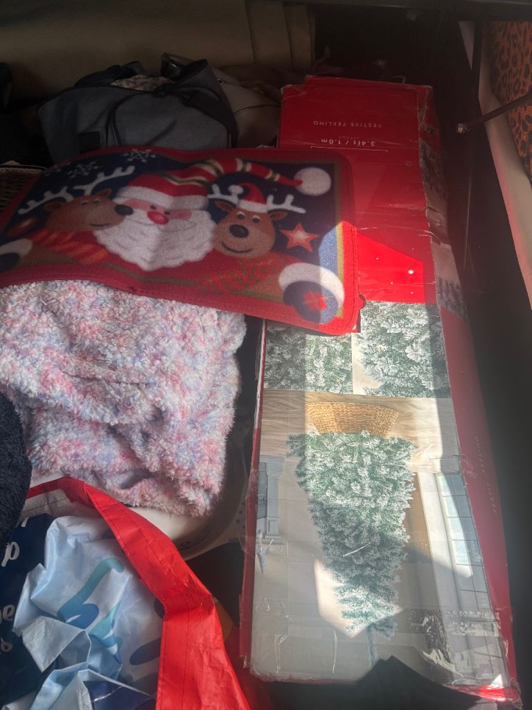 Christmas tree mat and baubles 