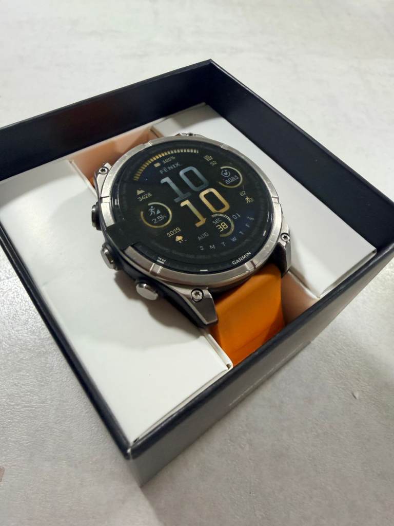 Garmin Fenix 8 AMOLED Sapphire Titanium 47mm - Spark Orange/Graphite
