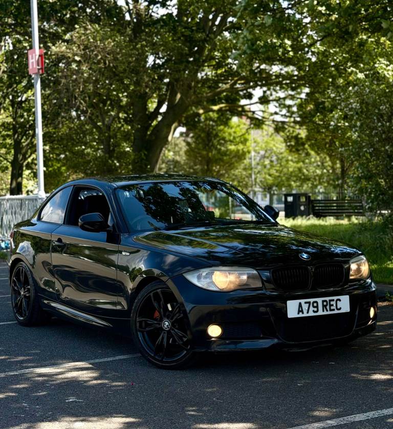 BMW, 1 SERIES, Coupe, 2012, Auto, 1995 (cc), 2 doors, Touchscreen media + satnav