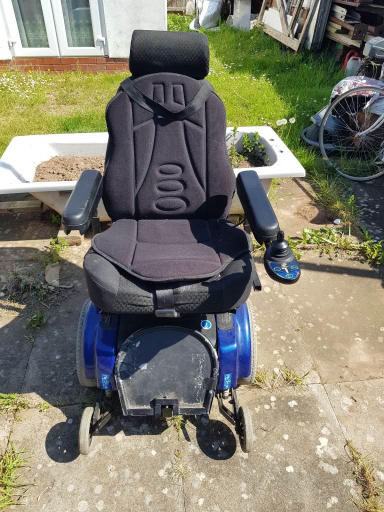 Pride Quantum Jazzy 1402 power wheelchair NEED OF NEW BATTERY