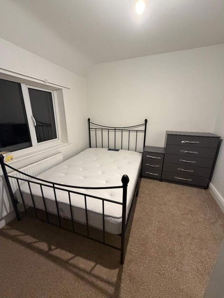Furnished Double Room to Rent – Headington OX3 Near Hospitals & Brookes