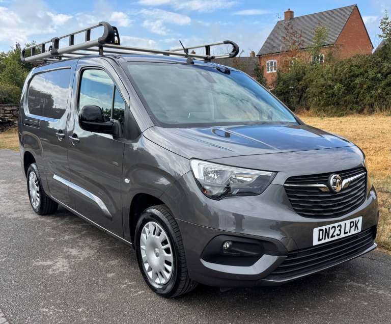 2023 Vauxhall Combo Pro 1.5 Turbo D 100PS L2 LWB Grey Van *38,670 Miles*