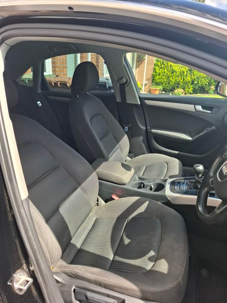 Audi, A4, Saloon, 2012, Manual, 1968 (cc), 4 doors