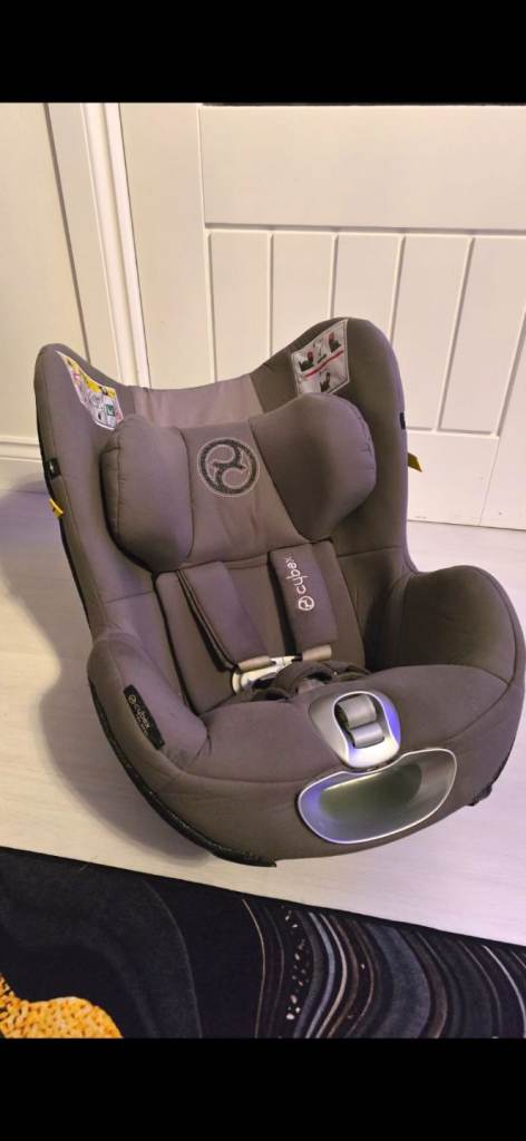 Cybex car seats and 360 isofix bases