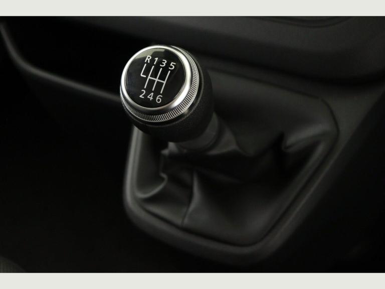 2025 Renault Trafic LL30 Blue dCi 130 Advance [Safety] Crew Van WINDOW VAN DIESEL Manual