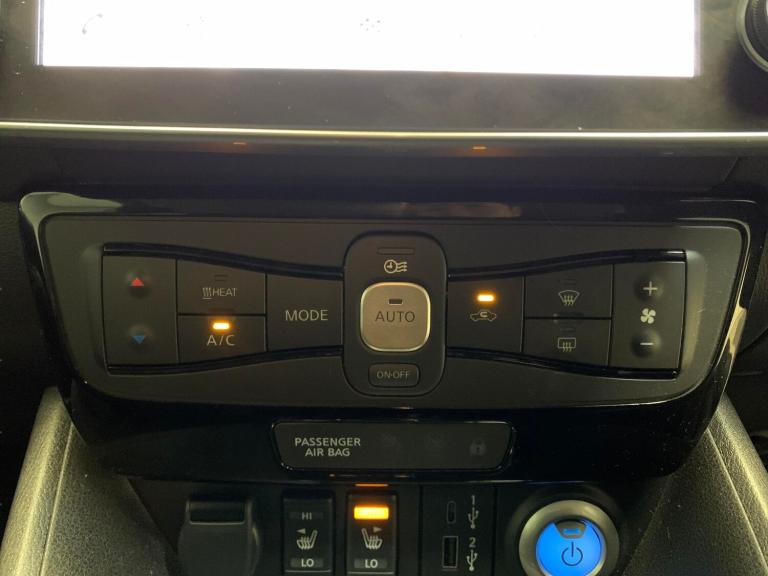 2024 Nissan Leaf 110kW N-Connecta 39kWh 5dr Auto HATCHBACK ELECTRIC Automatic