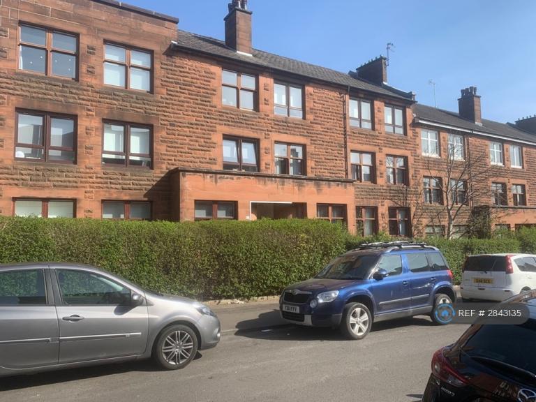 3 bedroom flat in Craigpark Drive, Glasgow, G31 (3 bed) (#2843135)