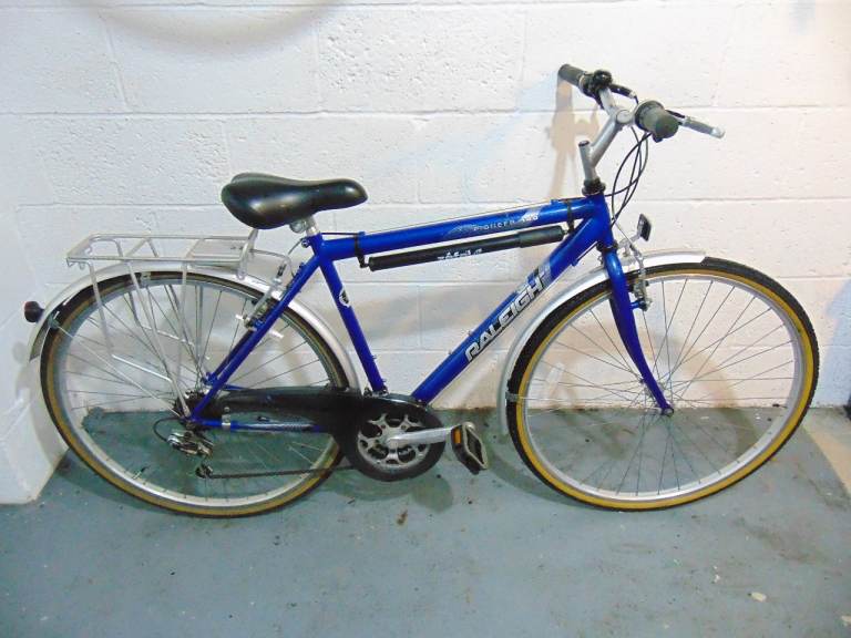 Raleigh Pioneer 140 (19.5" inch frame) Hybrid/Commuter/City Bike (free local delivery)