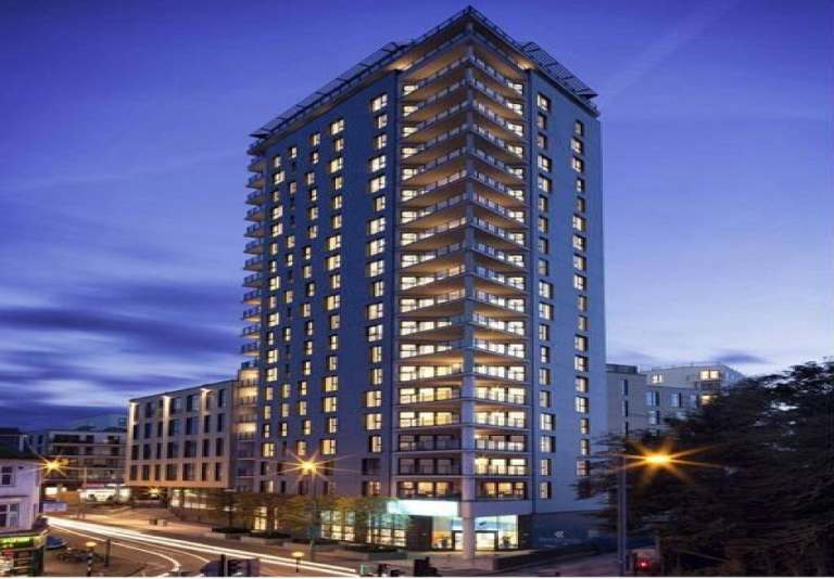 2 Bedroom flat in Olympian Heights, Woking, GU22