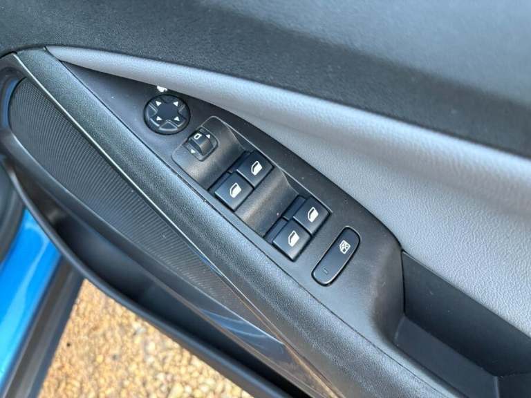 2020 Vauxhall Crossland X 1.2 Turbo Elite Nav SUV 5dr Petrol Auto Euro 6 (s/s) (130 ps) HATCHBACK...