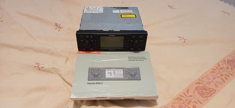 Honda TravelPilot RNS3 Sat Nav / CD Head Unit — Blaupunkt (spares or repair) - £10