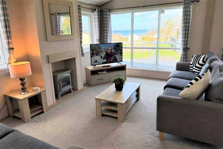 Craig Tara, Ayrshire, Scotland. Spacious 3 bed Lodge Sea Views Dog Friendly.