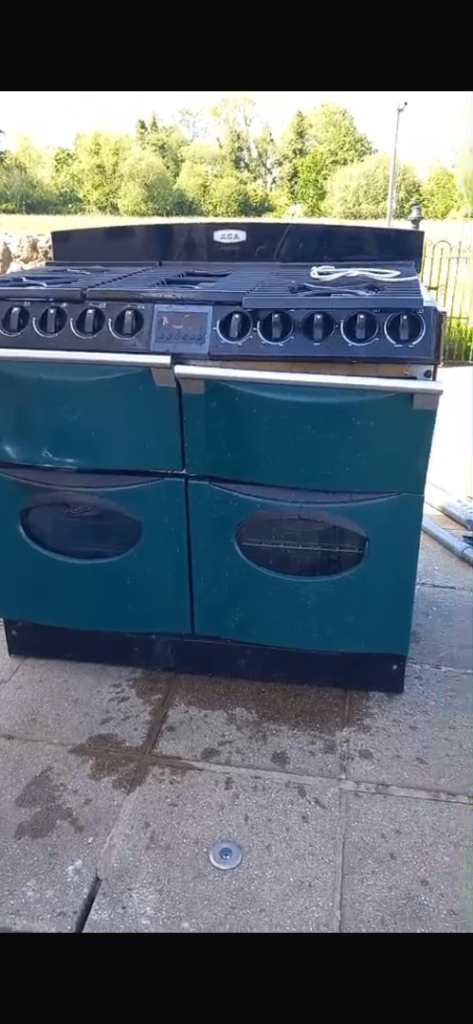 Rangemaster Range Cooker – Green, Needs a Clean