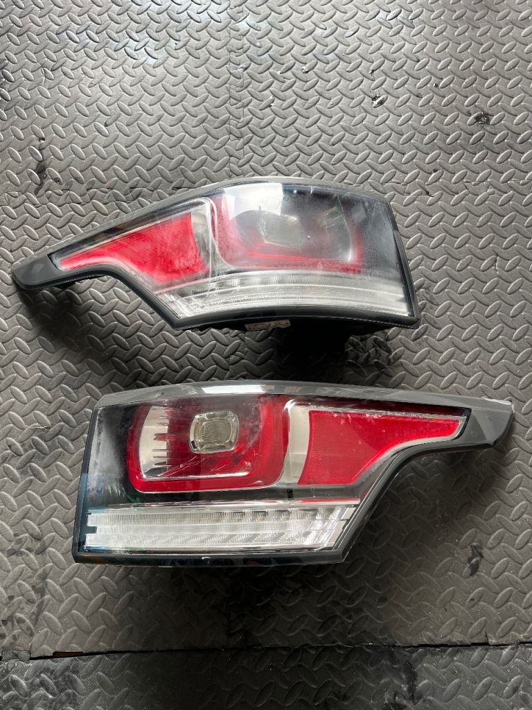 Range Rover sports L494 rear lights