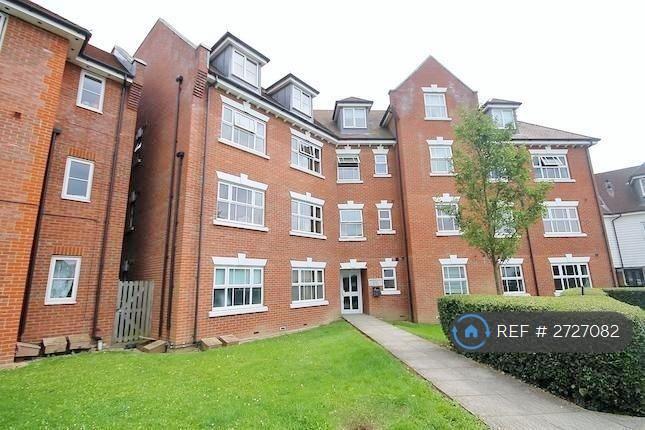2 bedroom flat in Waltermead Close, Ongar, CM5 (2 bed) (#2727082)