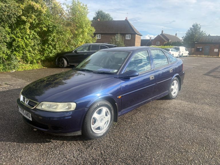 Vauxhall, VECTRA, Hatchback, 1999, Manual, 1796 (cc), 5 doors