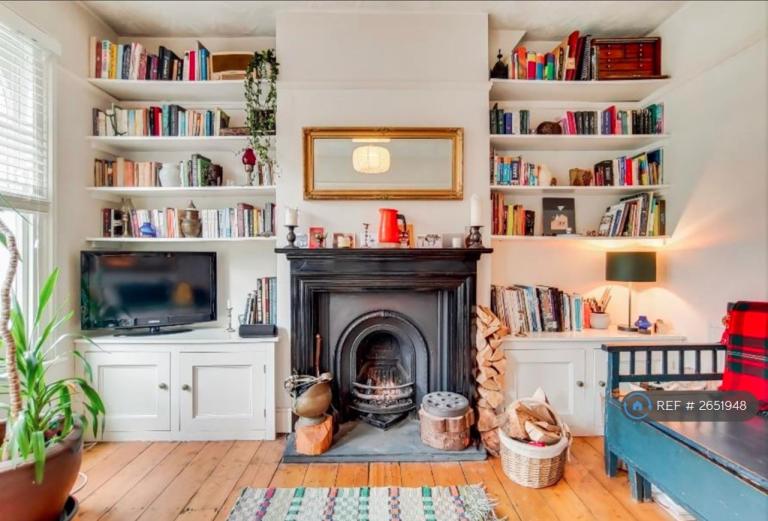 1 bedroom flat in Sunninghill Road, London, SE13 (1 bed) (#2651948)