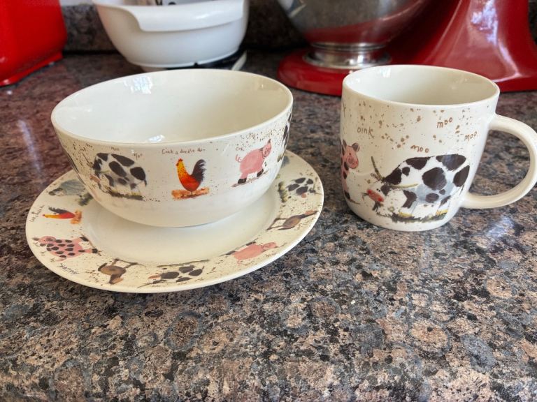 Bowl, plate and mug kids set 