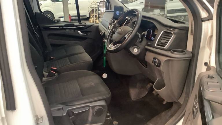 2023 Ford Transit Custom Crew Van Double Cab Limited L2 H1 Tdci 130 PS LWB 320 . Stunning 72 Plat...