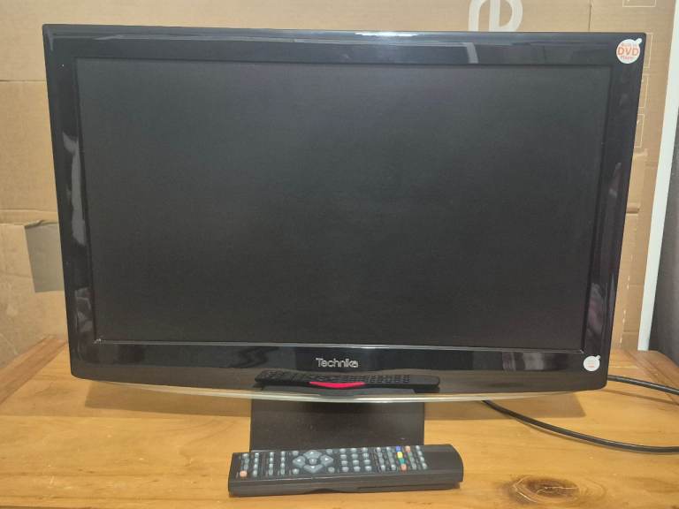 Technika 21.6" tv