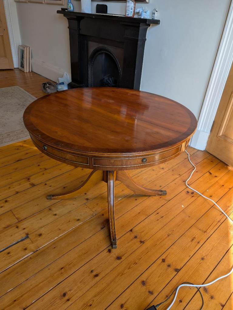 Antique table [free]