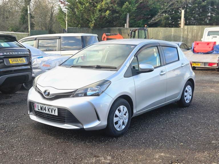 2014 Toyota yaris automatic 1.3 petrol