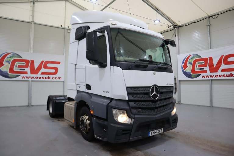 2014 (14 PLATE) Mercedes Benz ACTROS 1840 4x2 Euro 6 Tractor Units