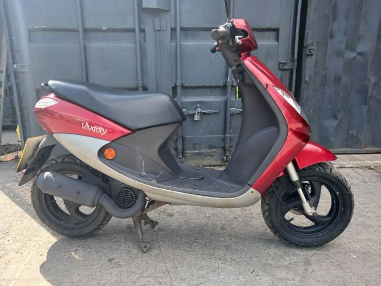Peugeot Vivacity 50 Moped 