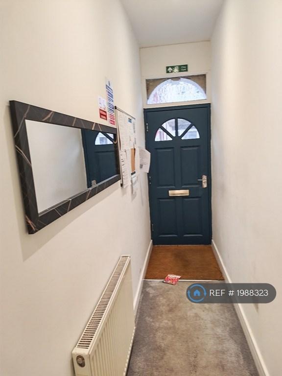 1 bedroom in West End Avenue, Doncaster, DN5 (#1988323)