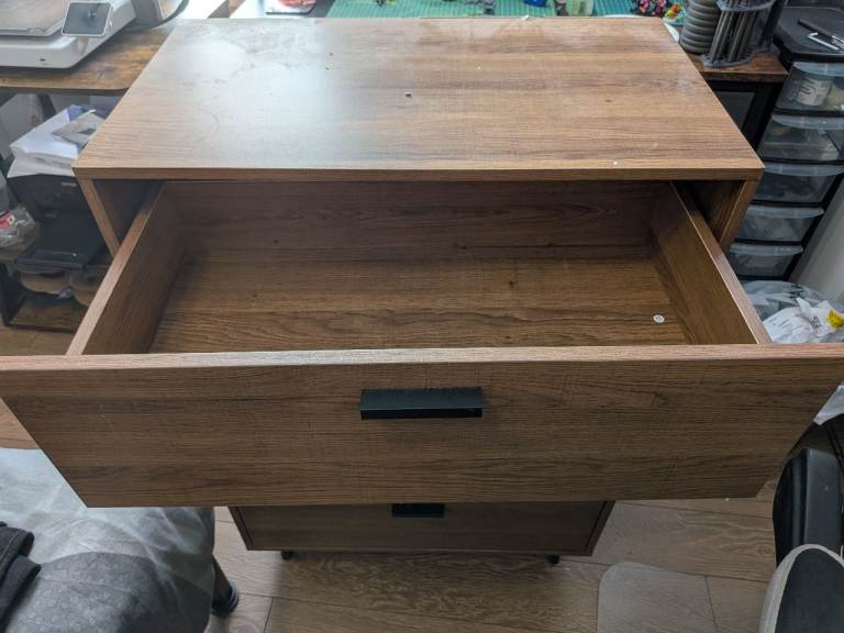 Bedroom wooden 4 drawer dresser