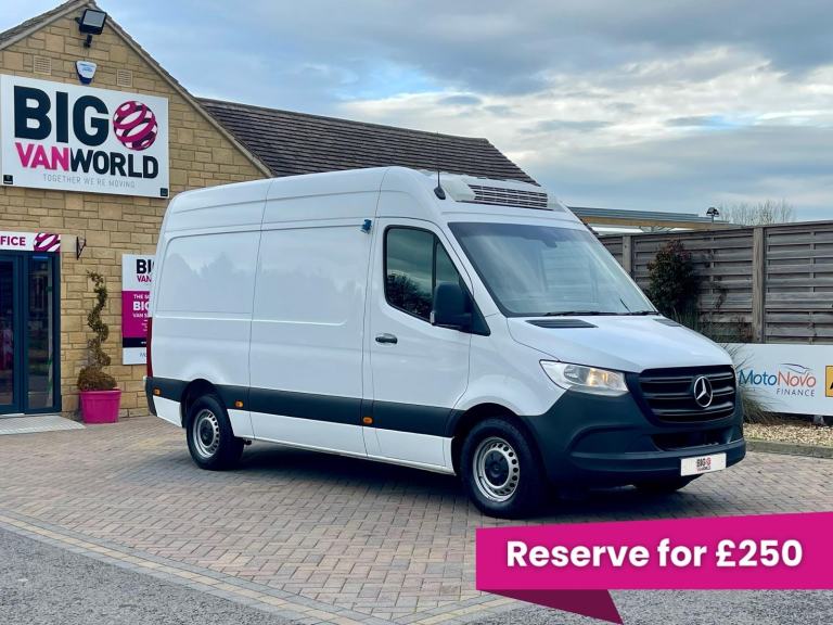 Mercedes-Benz Sprinter 317 CDI 170 L2H2 PROGRESSIVE FRIDGE VAN WITH OVERNIGHT